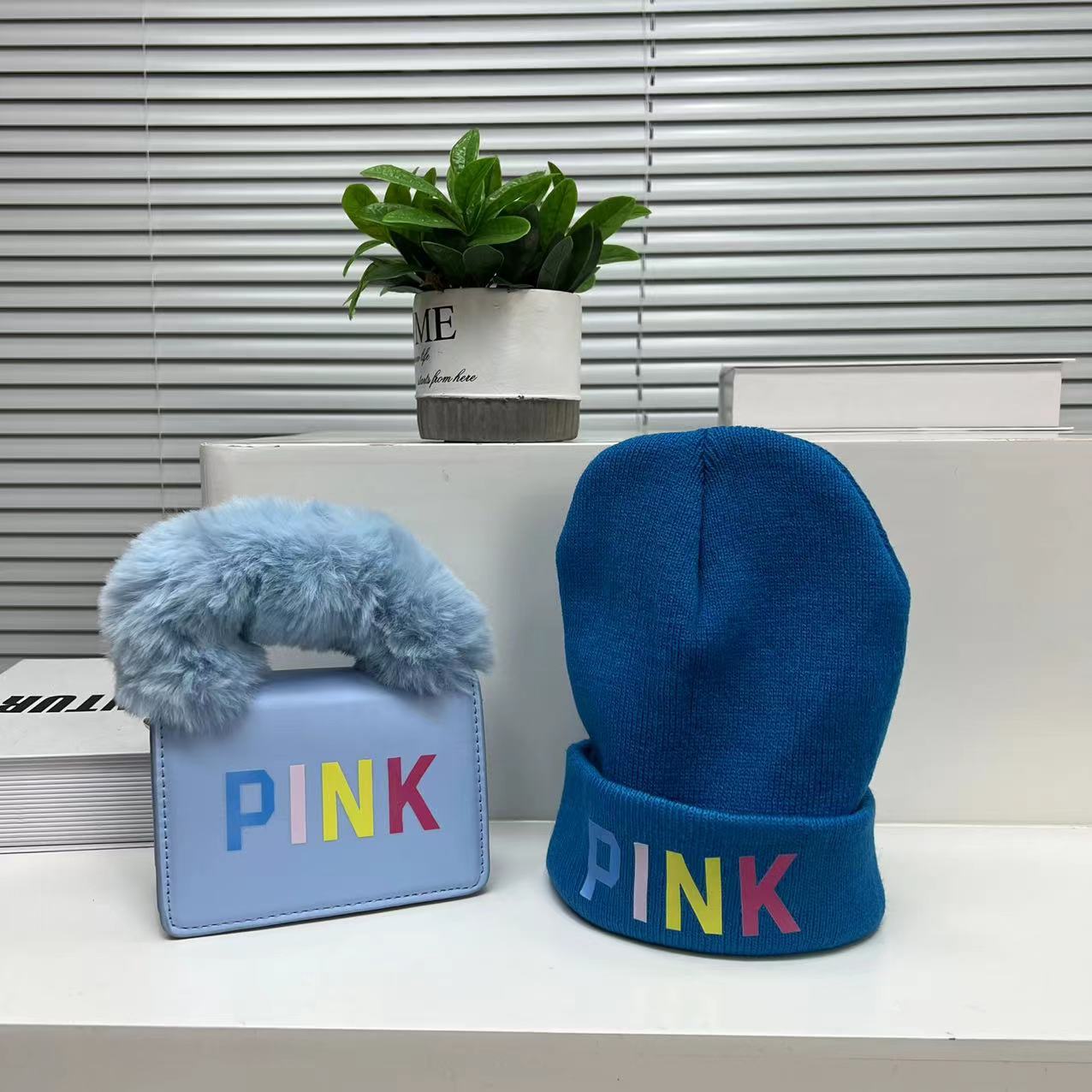 PINK Hat & Purse Set - Dreamcatchers Reality